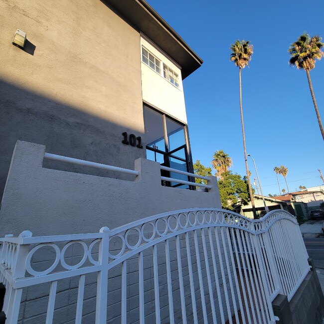 Building Photo - 101 Normandie Ave