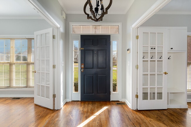 Building Photo - 3400 McGee Cove