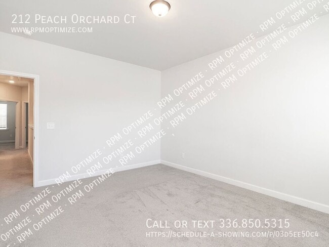 Building Photo - 212 Peach Orch Ct
