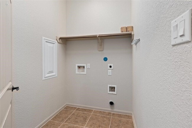 Building Photo - 2886 Aurelia Ln