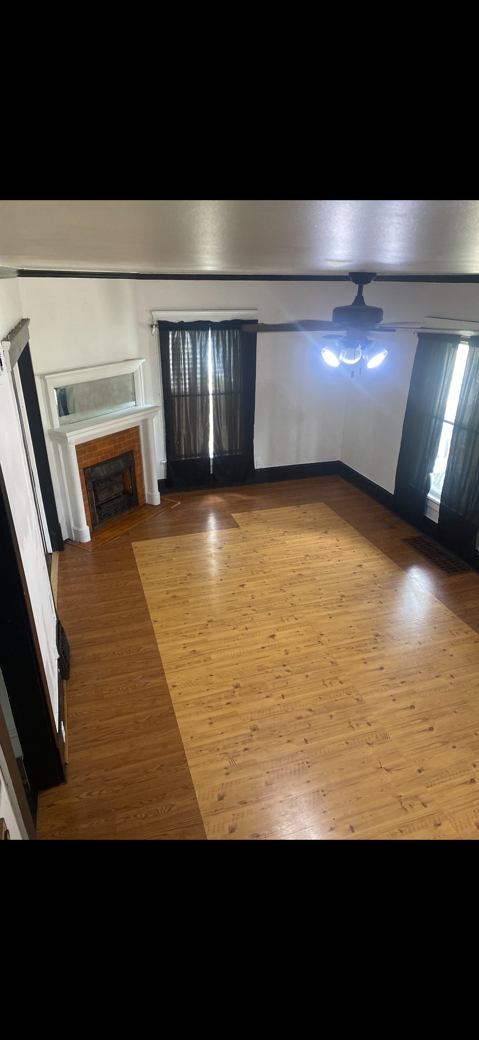 Living room - 2700 2nd St NW