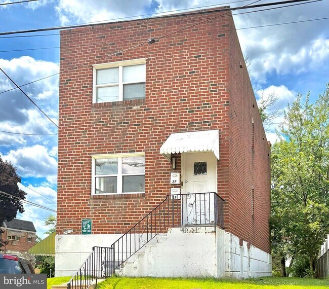 Building Photo - 7816 Frontenac St