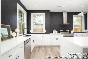 Building Photo - 419 N Mesquite St