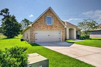 Building Photo - 15034 Belhaven St