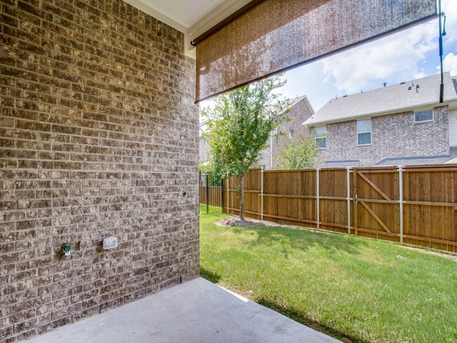 Building Photo - 17751 Shumard Oak Dr