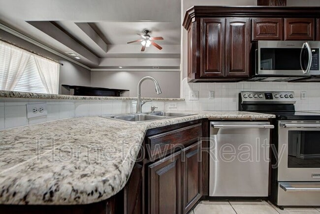 Building Photo - 4214 Topaz Cir