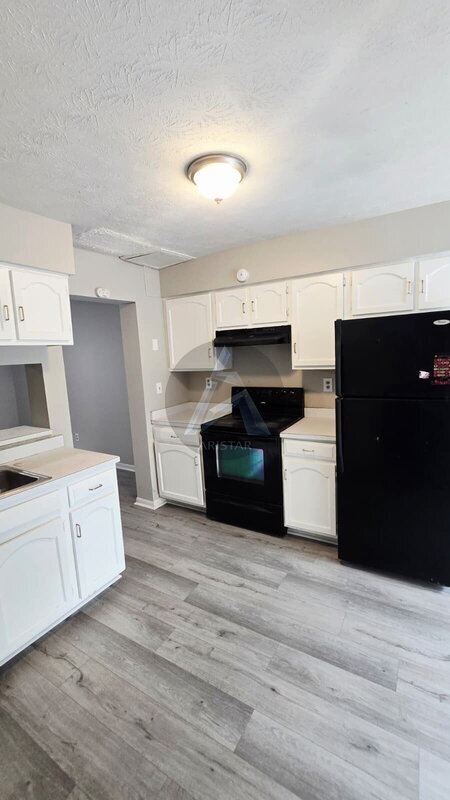 Building Photo - 2646 Briarwood Dr SE