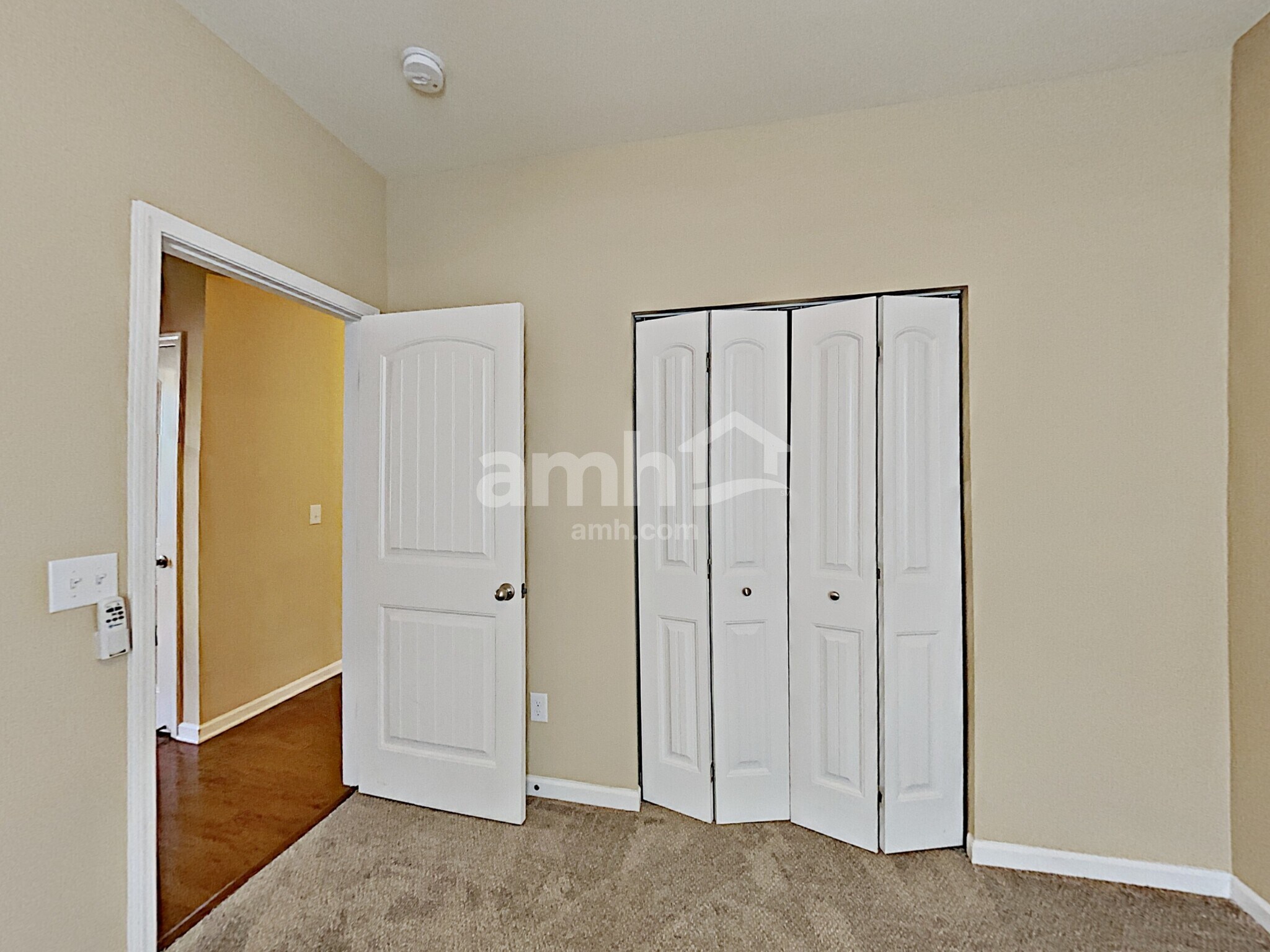 Building Photo - 207 S Dunnwood Ln