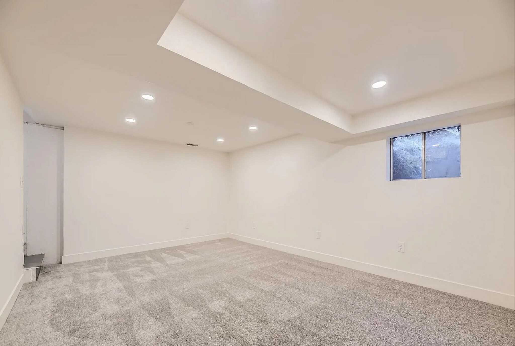 Building Photo - 2949 Shady Holw E
