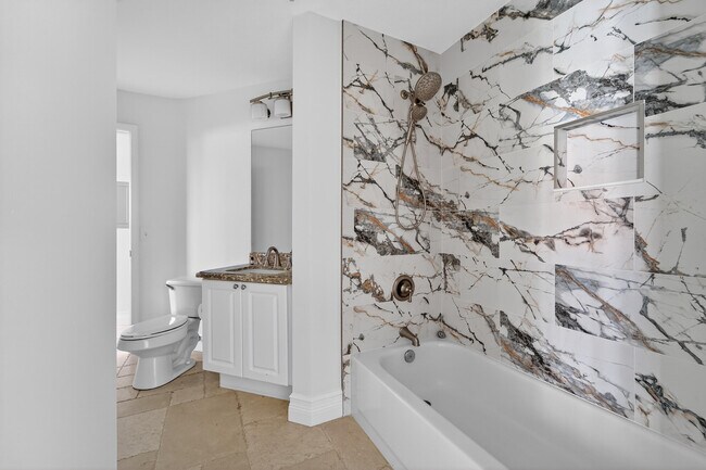 Building Photo - 11015 Legacy Ln