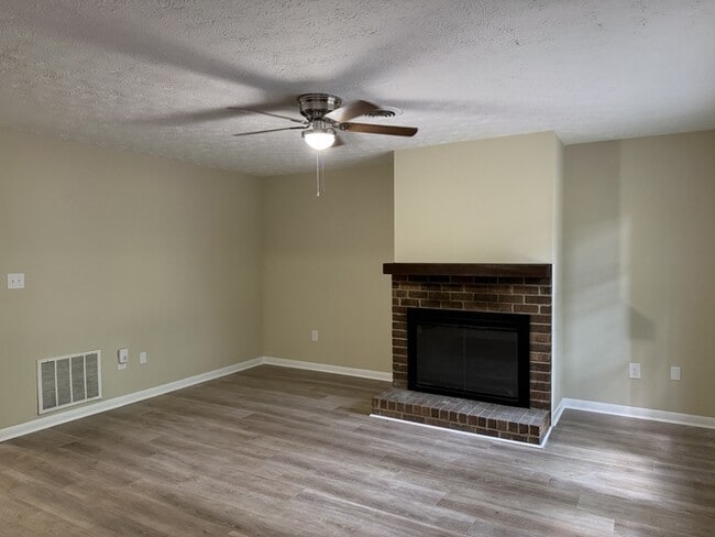 Building Photo - 1705 Cedar Shoals Dr