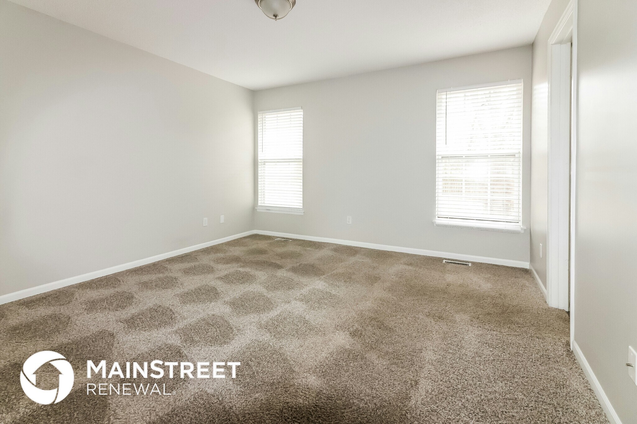 Building Photo - 1475 NW Yankee Dr