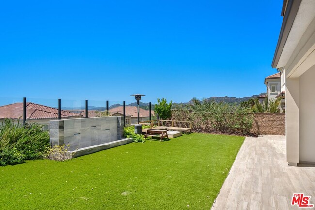 Building Photo - 20600 Bluebird Ct