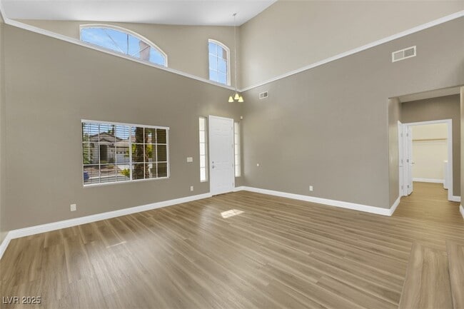 Building Photo - 495 1st Light St