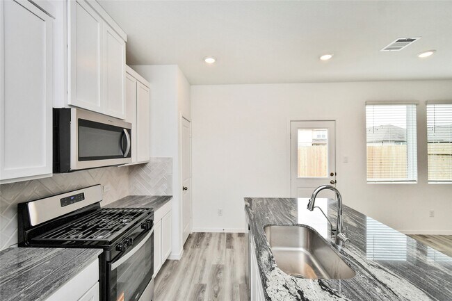 Building Photo - 7534 Linda Lk Ct