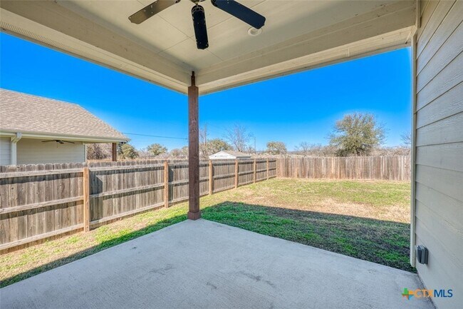 Building Photo - 1516 Stonecrest Dr