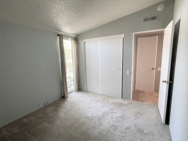 Building Photo - 45900 Ocotillo Dr