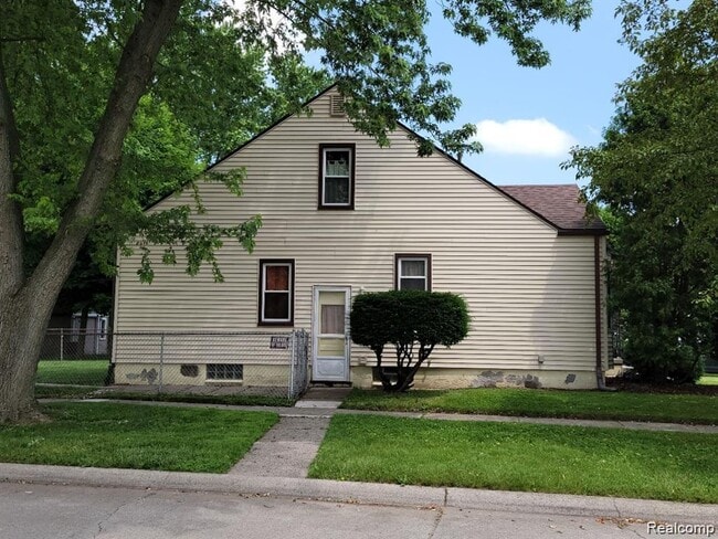 Building Photo - 15801 Centralia