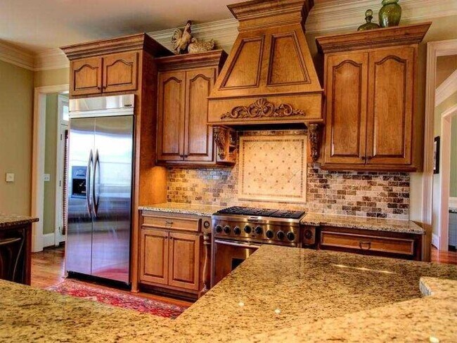 Building Photo - 502 Rivercliff Trce