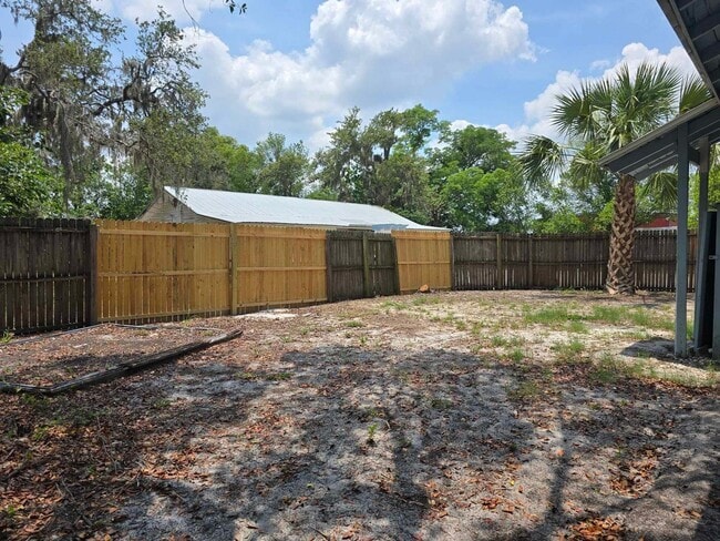 Building Photo - 2 Bed / 1 Bath Home for RENT!