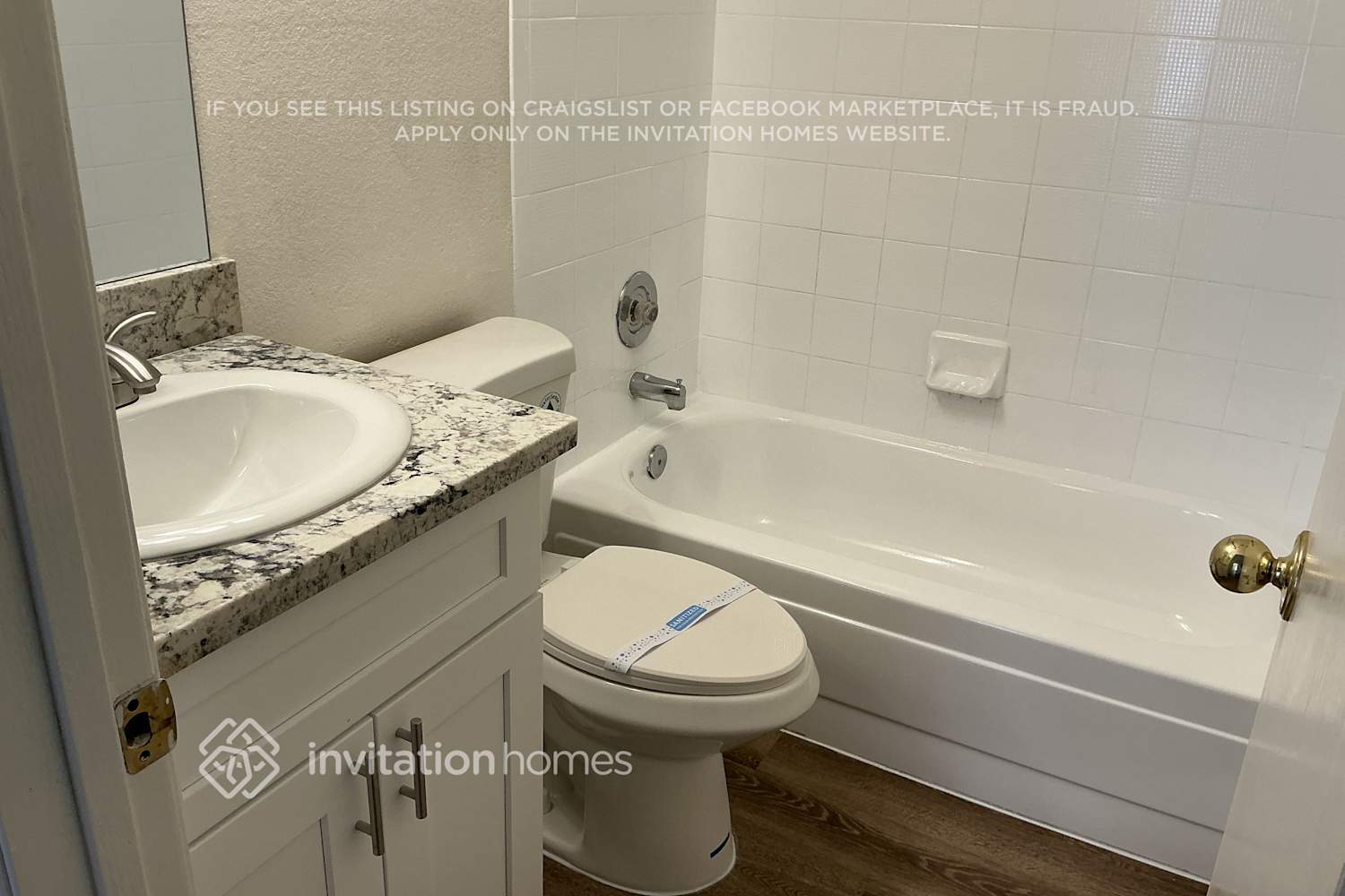 Building Photo - 921 S Val Vista Dr