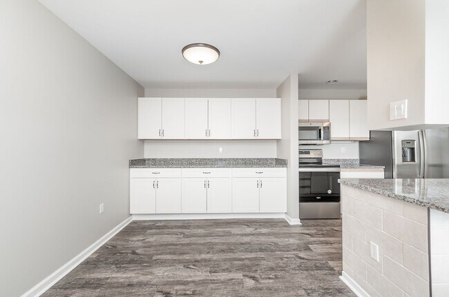 Building Photo - 1003 Cherrington Dr