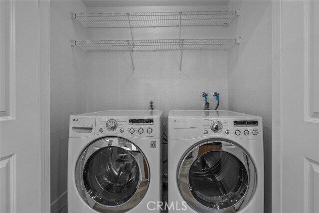 Building Photo - 24507 Town Center Dr