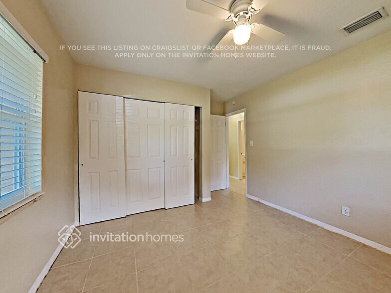 Building Photo - 4440 Porpoise Dr SE