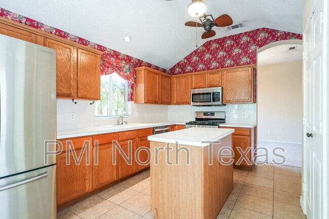 Building Photo - 2708 Berry Hill