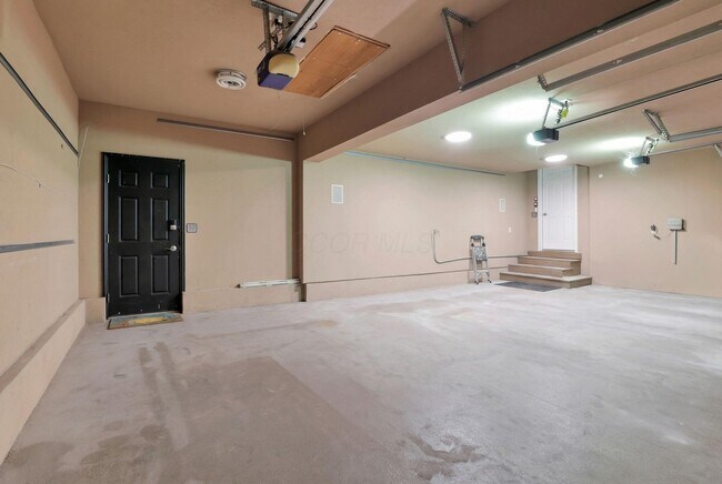 Building Photo - 7090 Dean Farm Rd