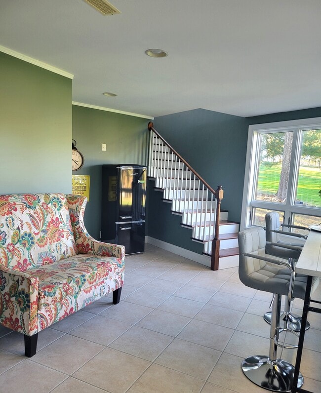 Building Photo - 166 Baltusrol Rd