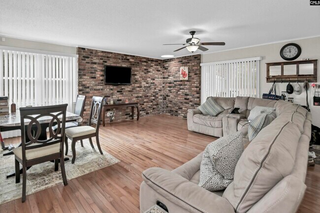 Building Photo - 315 Gardners Terrace Rd