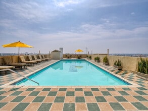 Building Photo - The Langham