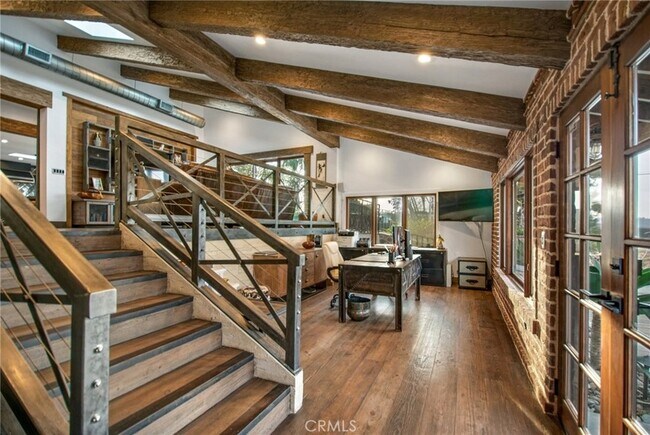 Building Photo - 27151 Mission Hills Dr
