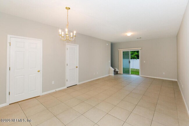 Building Photo - 365 Scrub Jay Dr