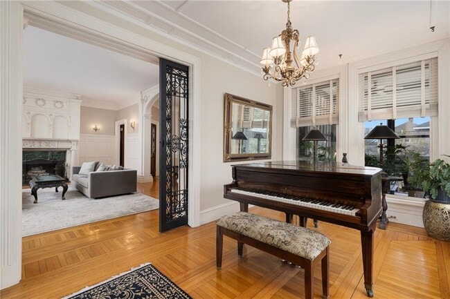 Building Photo - 4 Hunter Ave