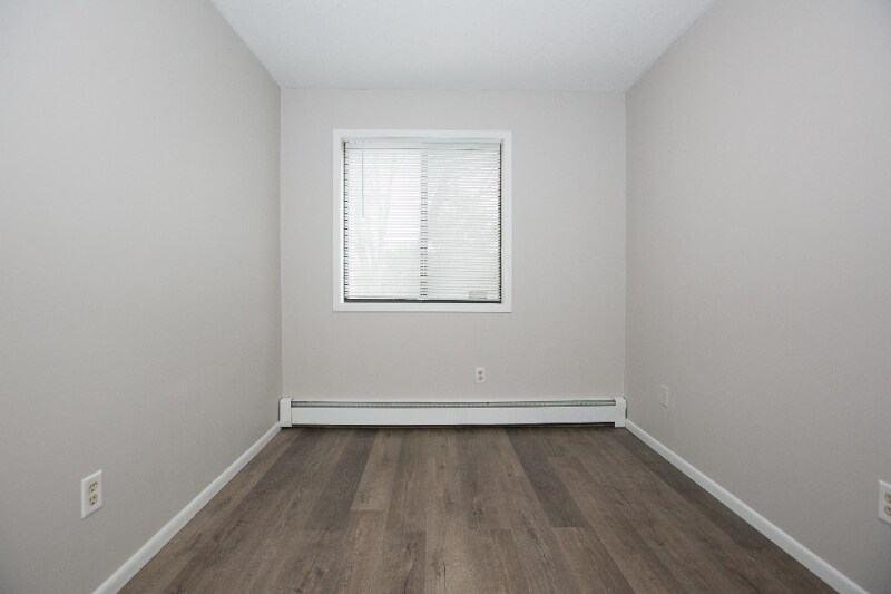 Building Photo - 7300 72nd Ln N
