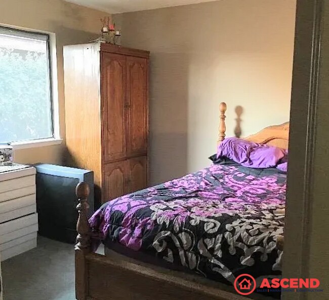 Building Photo - Quaint Home Near Pacheco and Stine!
