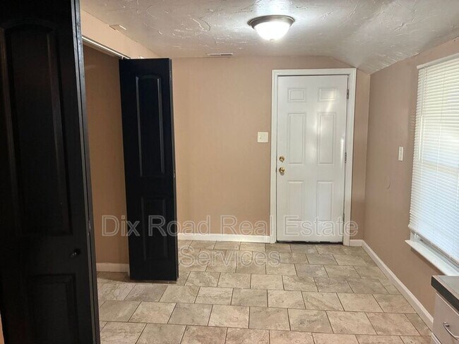 Building Photo - 2121 Culver Ave