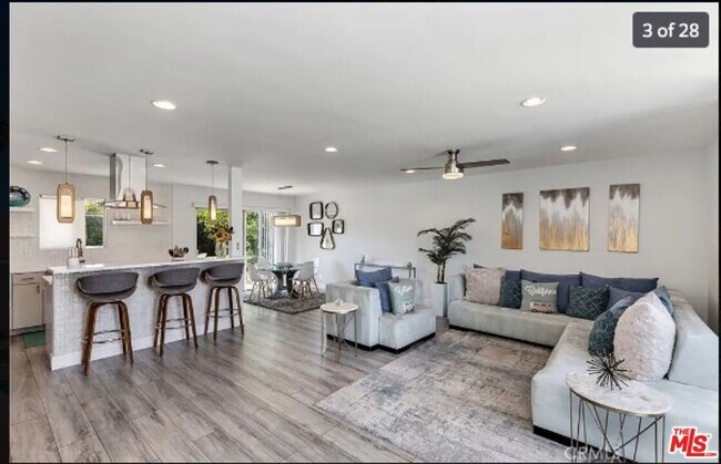 Building Photo - 73255 Shadow Mountain Dr
