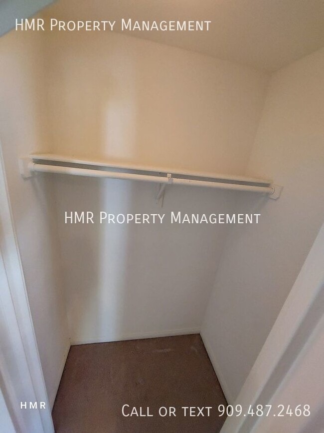 Building Photo - Tranquil Oasis: 4 Bedroom 3 Bath Two-Story