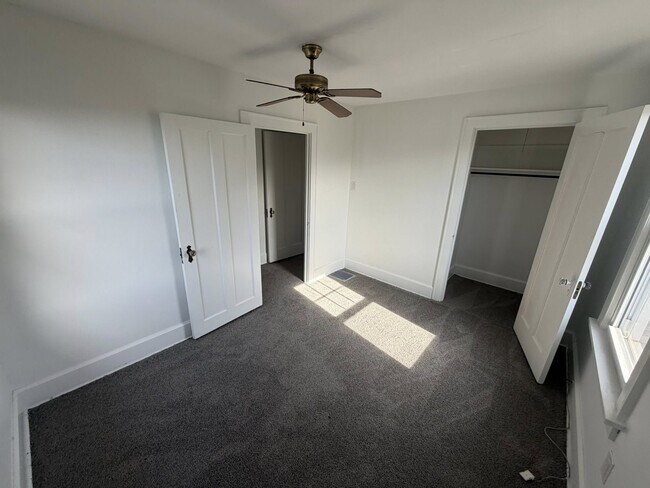 Building Photo - 2657 Dresden Rd