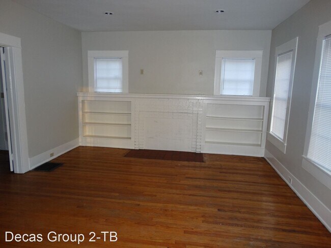 Building Photo - 3 br, 1.5 bath House - 650 Maple St