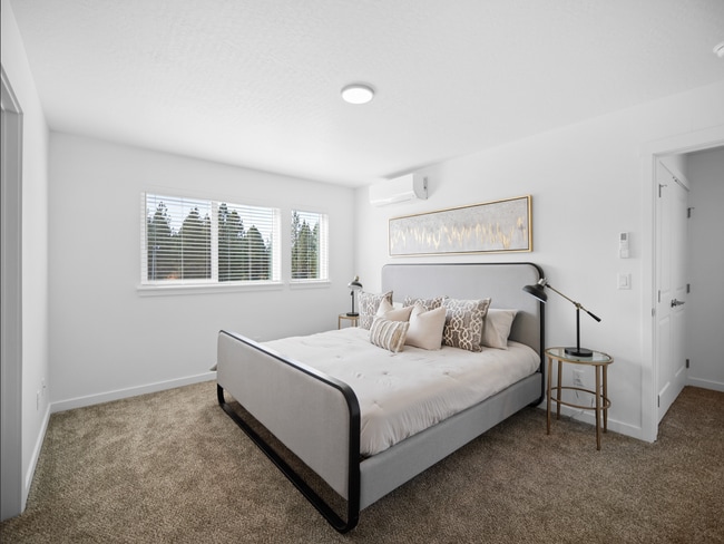 Building Photo - Newer Duplex in Deer Park 3bed, 2.5 bath