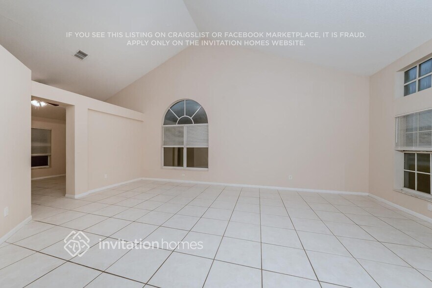 Building Photo - 9648 Tavernier Dr