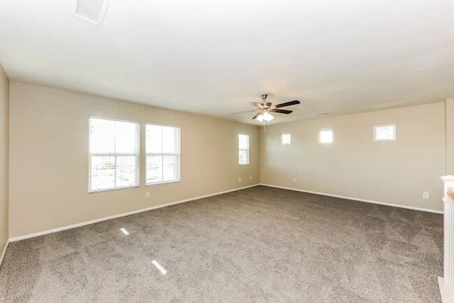 Building Photo - 36397 Bay Hill Dr