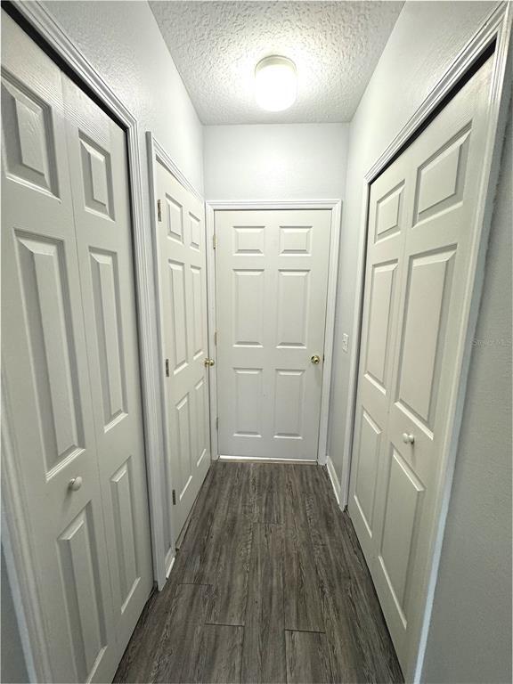 Building Photo - 9621 Lakedale Way