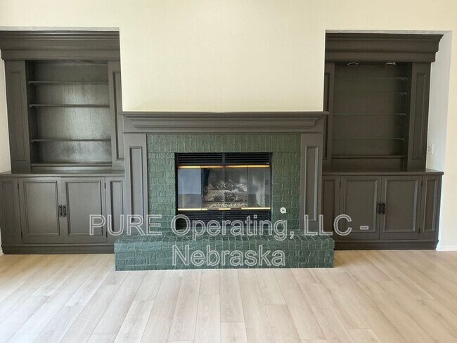 Building Photo - 15527 Mason Cir