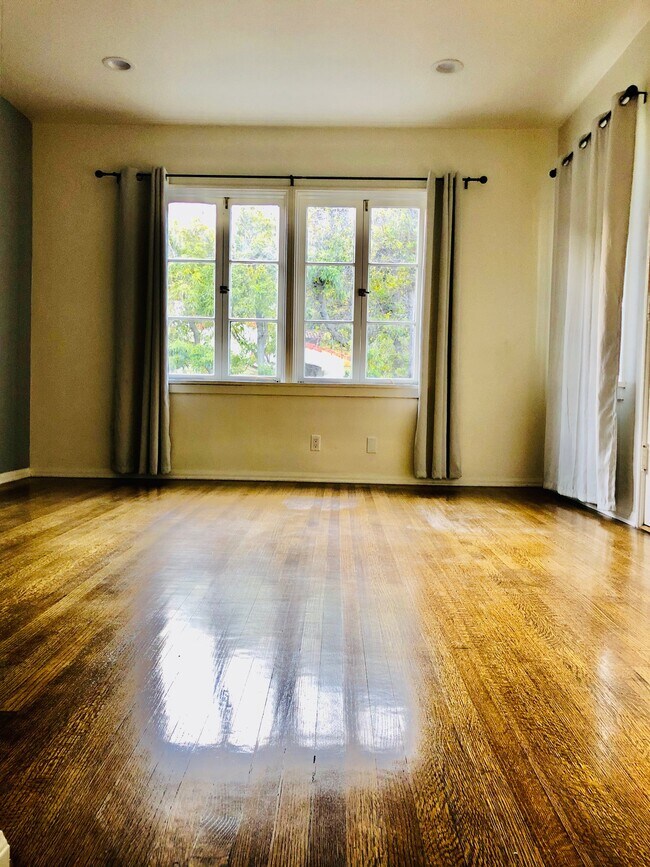 Building Photo - 3200 McCarthy Dr