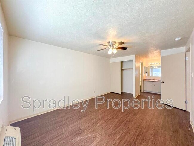 Building Photo - 608 John Paul Jones Dr